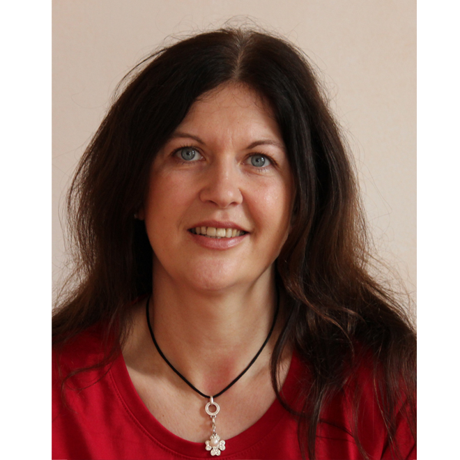 ANNETTE HEUMÜLLER
